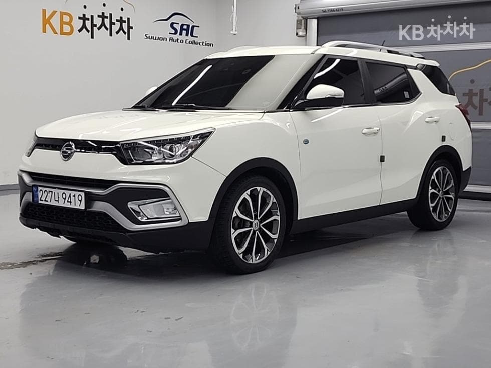 KG모빌리티 티볼리 에어 4WD RX