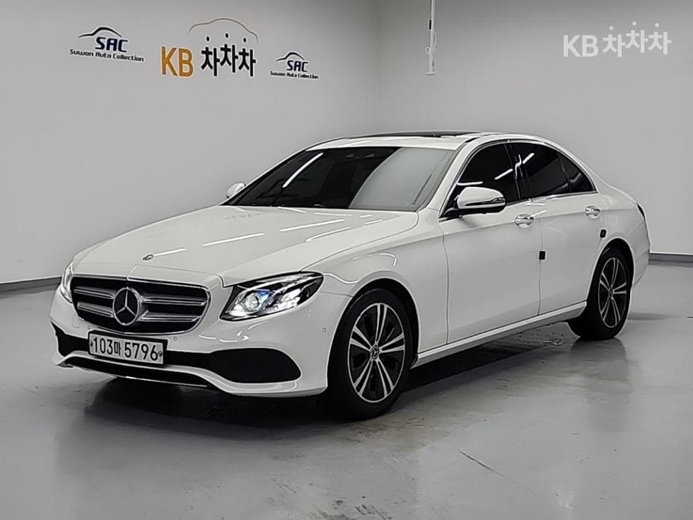 벤츠 E클래스 (W213) E300 Avantgarde