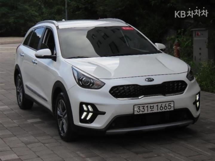 기아 더 뉴 니로 1.6 HEV 프레스티지
