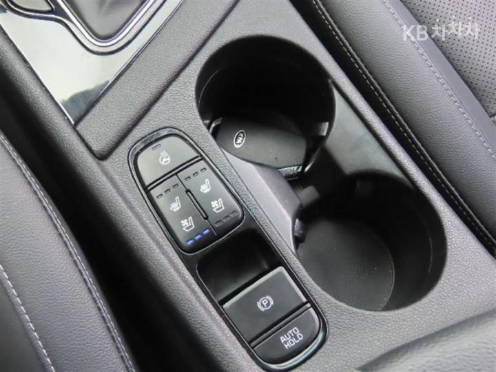 기아 더 뉴 니로 1.6 HEV 프레스티지