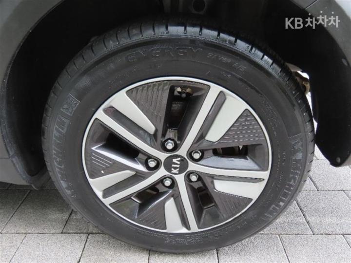 기아 더 뉴 니로 1.6 HEV 프레스티지