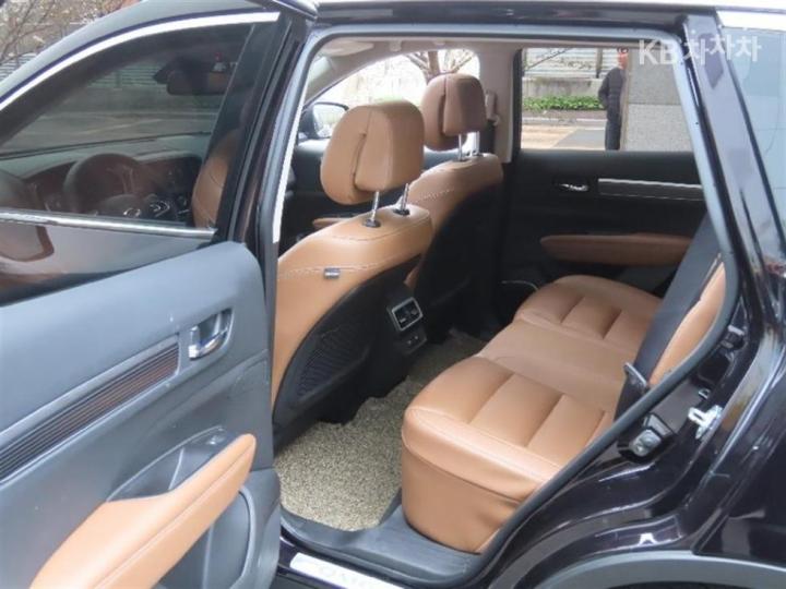 르노코리아 더 뉴 QM6 2.0 GDe 2WD SE