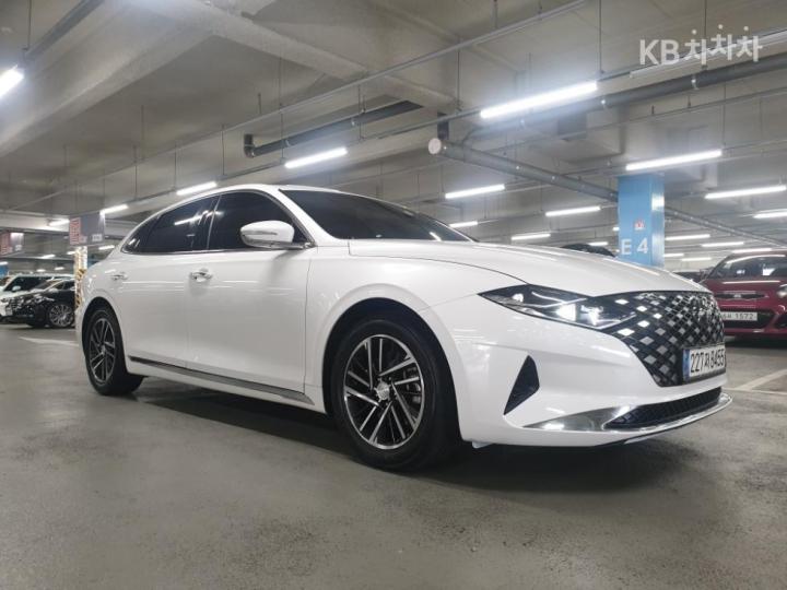 현대 더 뉴 그랜저2.5 프리미엄 초이스
