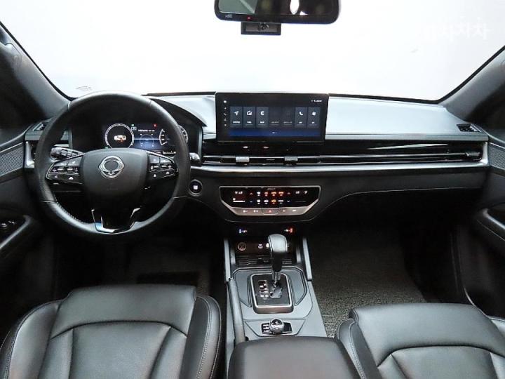 KG모빌리티 더 뉴 렉스턴 스포츠2.2 4WD 프레스티지