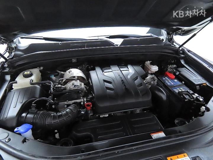 KG모빌리티 더 뉴 렉스턴 스포츠2.2 4WD 프레스티지