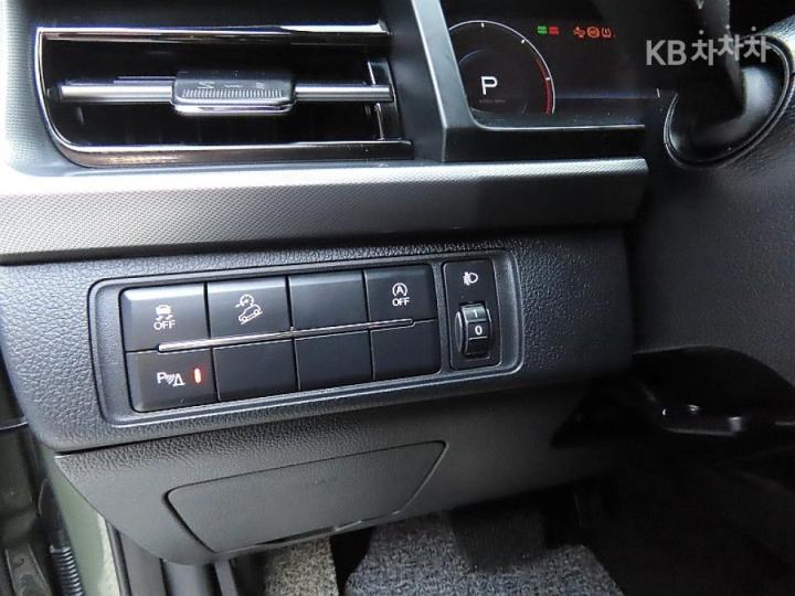 KG모빌리티 더 뉴 렉스턴 스포츠2.2 4WD 프레스티지