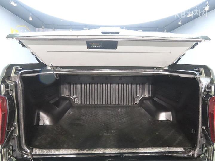 KG모빌리티 더 뉴 렉스턴 스포츠2.2 4WD 프레스티지