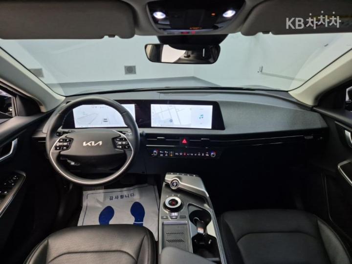 기아 EV6롱 레인지 2WD 에어