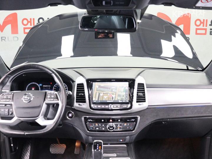 KG모빌리티 올 뉴 렉스턴2.2 4WD 더 블랙