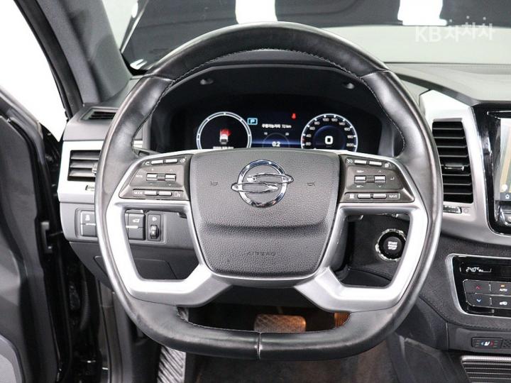 KG모빌리티 올 뉴 렉스턴2.2 4WD 더 블랙