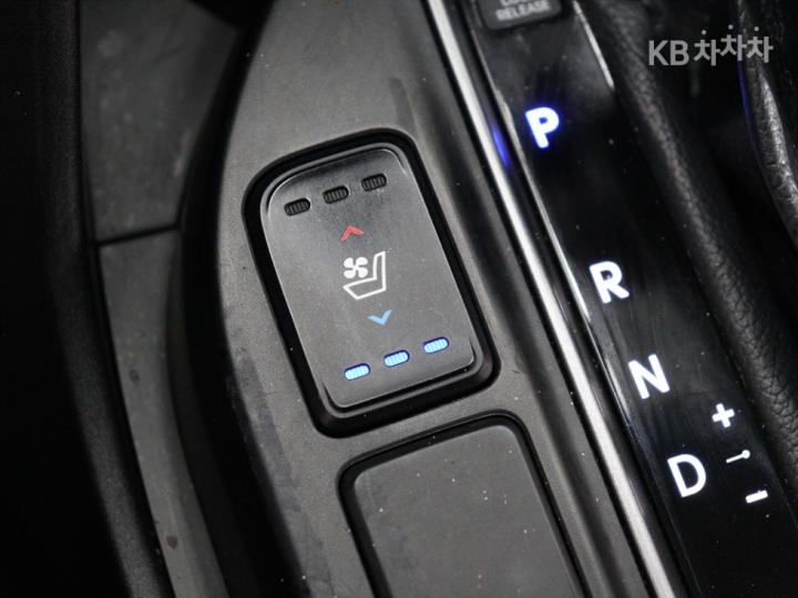 현대 싼타페 DMR2.0 2WD PREMIUM 기본형