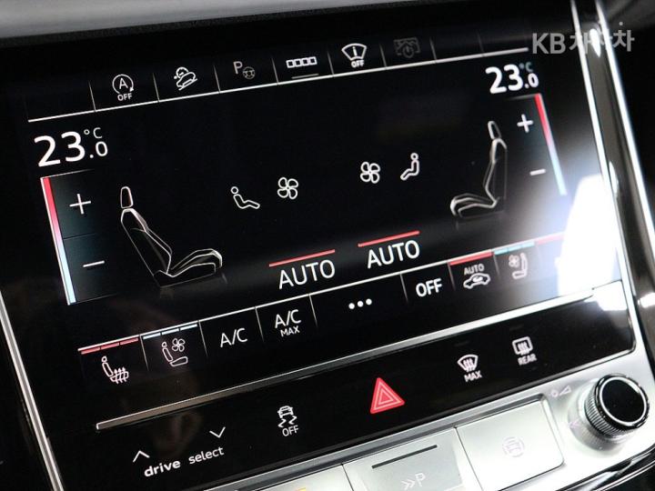 아우디 뉴 Q73.0 55 TFSI Quattro Premium