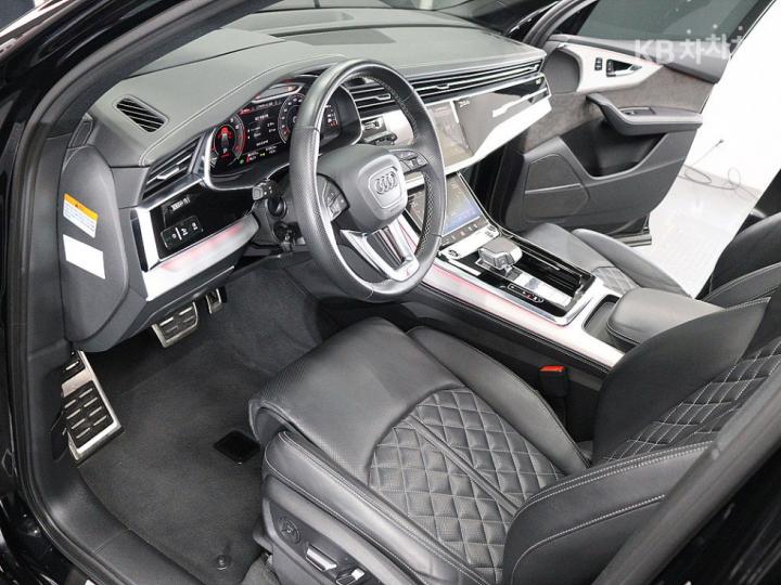 아우디 뉴 Q73.0 55 TFSI Quattro Premium