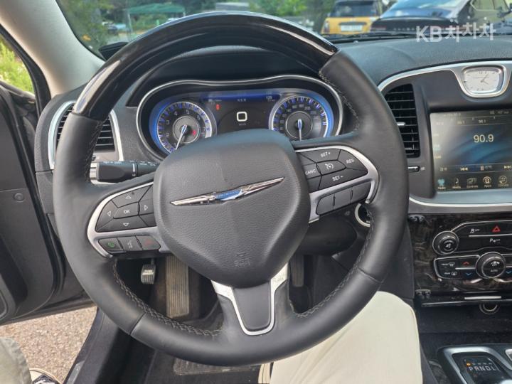 크라이슬러 더 뉴 300C3.6