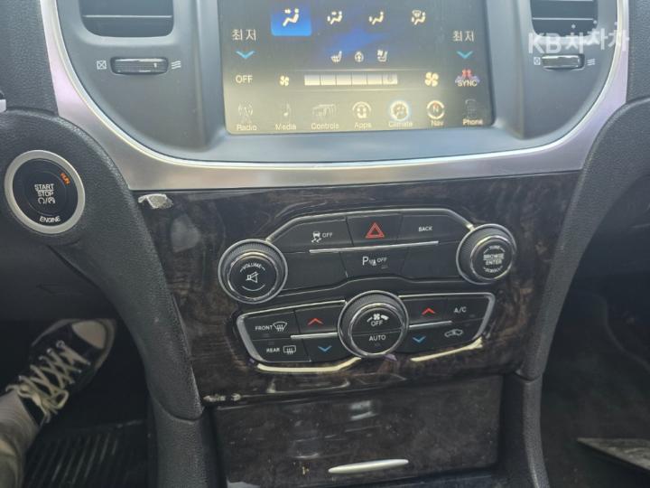 크라이슬러 더 뉴 300C3.6