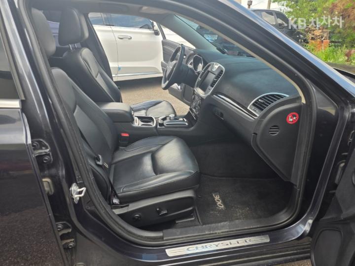 크라이슬러 더 뉴 300C3.6