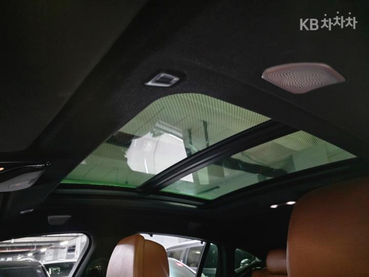 BMW X6(G06)M50i 기본형