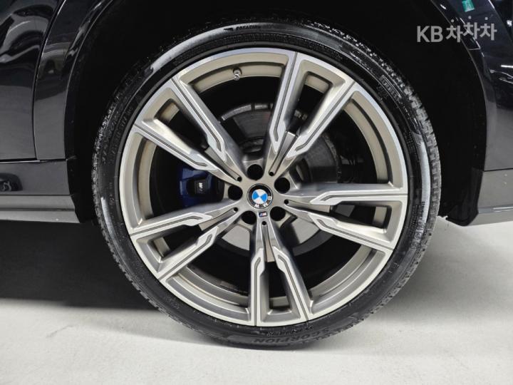 BMW X6(G06)M50i 기본형