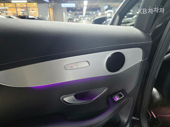 벤츠 GLC(X253)300 e 4Matic