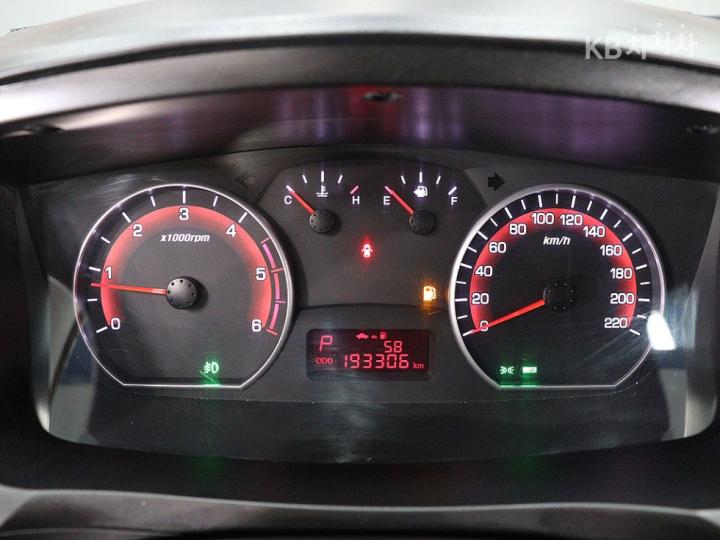 KG모빌리티 코란도 스포츠CX5 2WD 패션