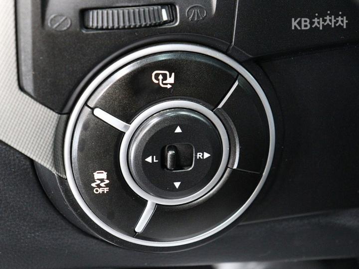 KG모빌리티 코란도 스포츠CX5 2WD 패션