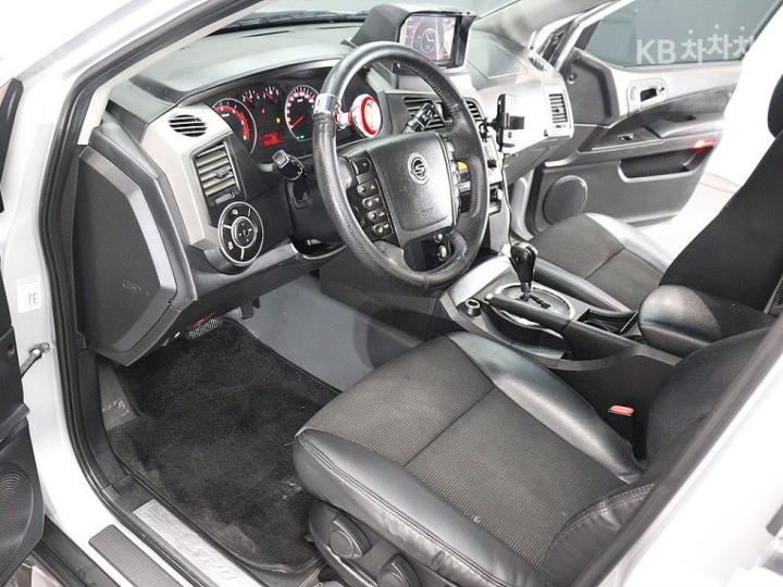KG모빌리티 코란도 스포츠CX5 2WD 패션