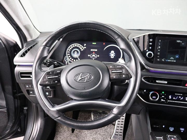 현대 쏘나타 (DN8)1.6 T 프리미엄 밀레니얼