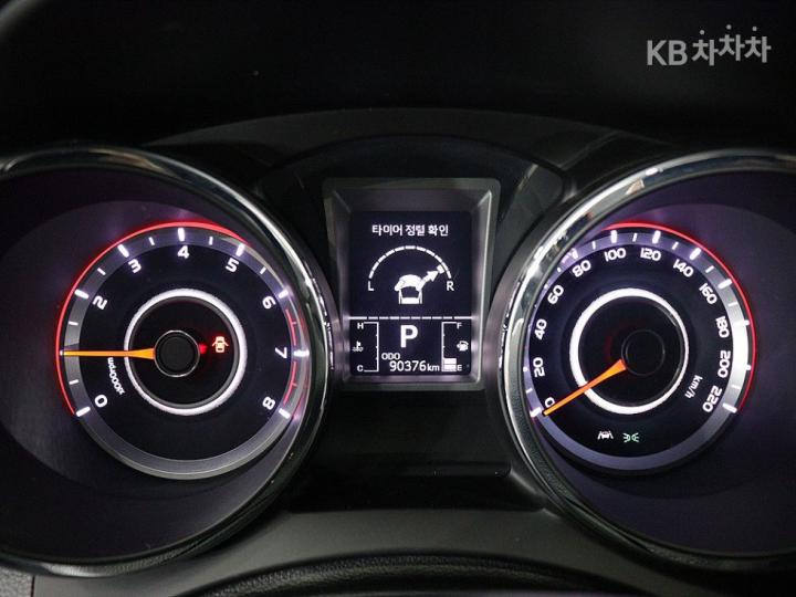 KG모빌리티 티볼리가솔린 VX