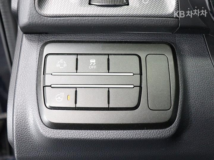 KG모빌리티 티볼리가솔린 VX