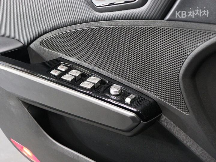 KG모빌리티 티볼리가솔린 VX