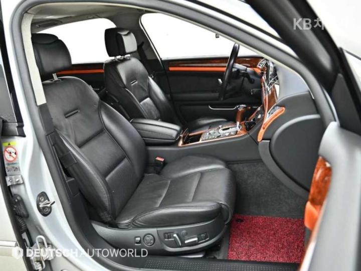 아우디 NEW A84.2 FSI 콰트로 LWB D4