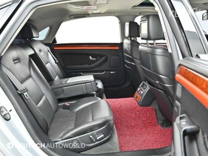 아우디 NEW A84.2 FSI 콰트로 LWB D4