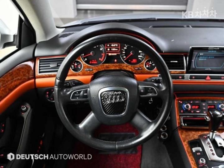 아우디 NEW A84.2 FSI 콰트로 LWB D4