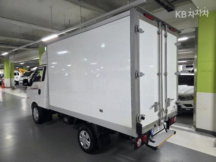 기아 더 뉴 봉고3냉동탑차 1톤 플러스형 킹캡 초장축 L