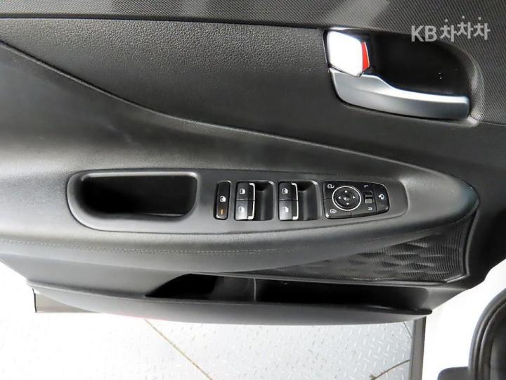 현대 더 뉴 싼타페 TM디젤 2.2 4WD 익스클루시브