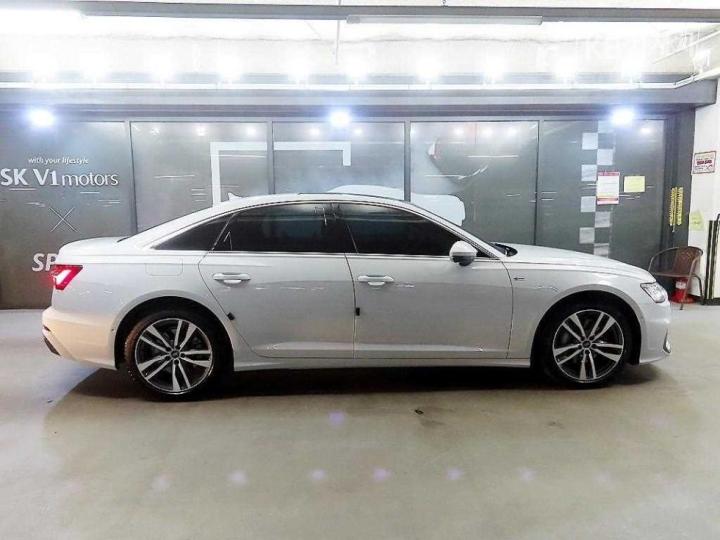 아우디 A6(C8) 45 TFSI Quattro Premium