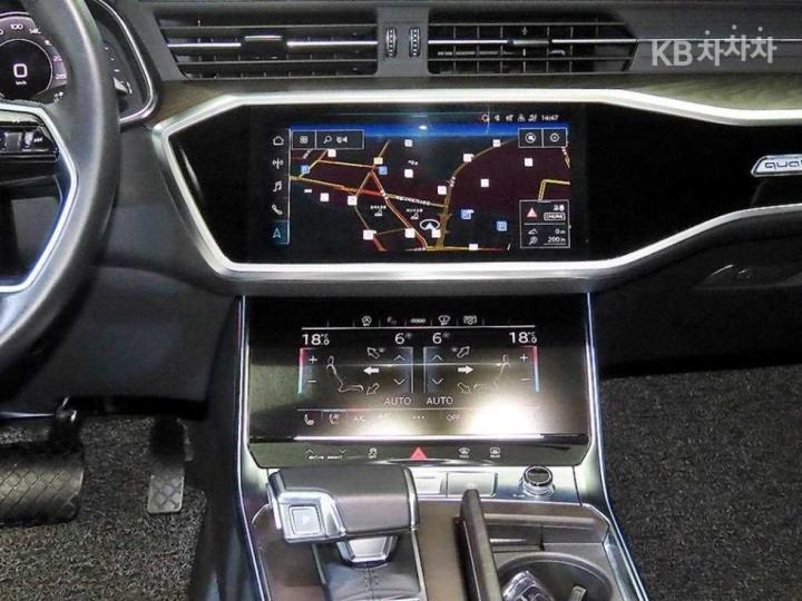 아우디 A6(C8) 45 TFSI Quattro Premium