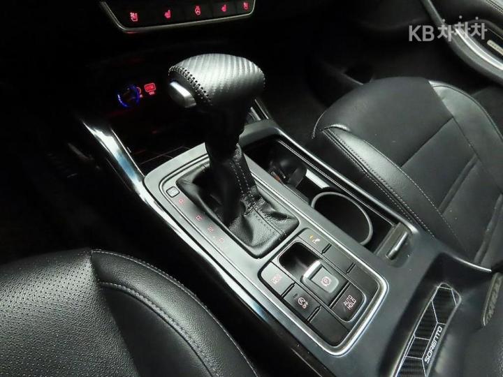 기아 더 뉴 쏘렌토 2.0 디젤 2WD 노블레스