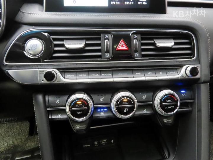 제네시스 G70 2.0T AWD Elite
