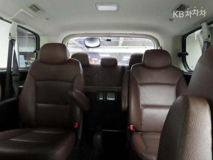 현대 더 뉴 그랜드 스타렉스 어반 9인승 익스클루시브