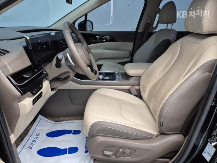 기아 더 뉴 카니발 4세대 D2.2 9인승 그래비티