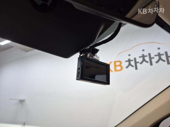 기아 더 뉴 카니발 4세대 D2.2 9인승 그래비티