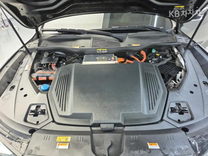 아우디 e-tron 55 Quattro Sportback 기본형