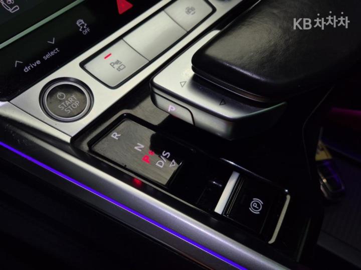 아우디 e-tron 55 Quattro Sportback 기본형