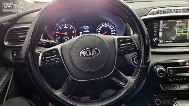 기아 더 뉴 쏘렌토 2.0 디젤 4WD 노블레스