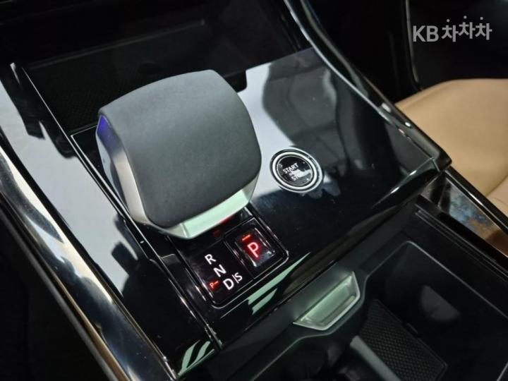 랜드로버 올 뉴 레인지로버 스포츠(L461) P550e Dynamic HSE