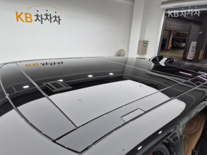 랜드로버 올 뉴 레인지로버 스포츠(L461) P550e Dynamic HSE