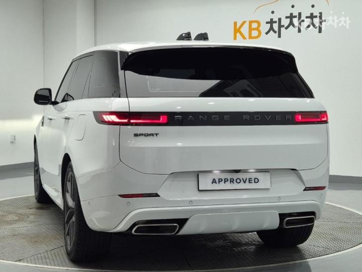 랜드로버 올 뉴 레인지로버 스포츠(L461) P550e Dynamic HSE
