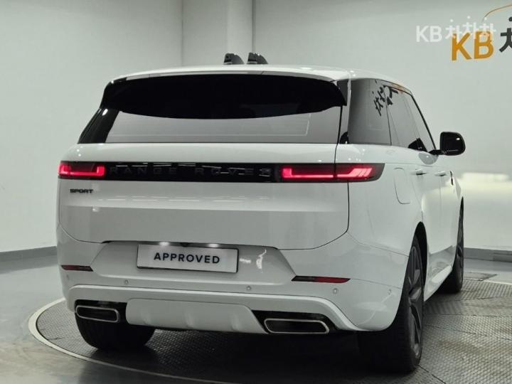 랜드로버 올 뉴 레인지로버 스포츠(L461) P550e Dynamic HSE