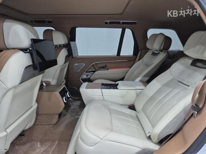 랜드로버 더 뉴 레인지로버(L460) P615 SV LWB